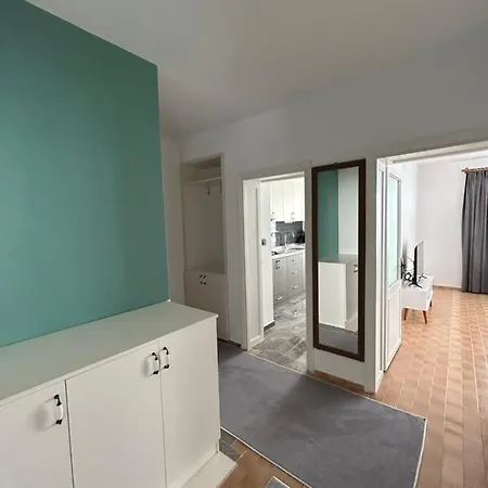 Beru Suits Apartment *